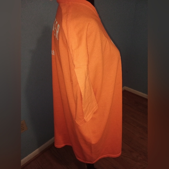 🧡 NWOT United Healthcare Tshirt 2X Woman Man Unisex Bright Tee Top Nonprofit - Picture 2 of 4